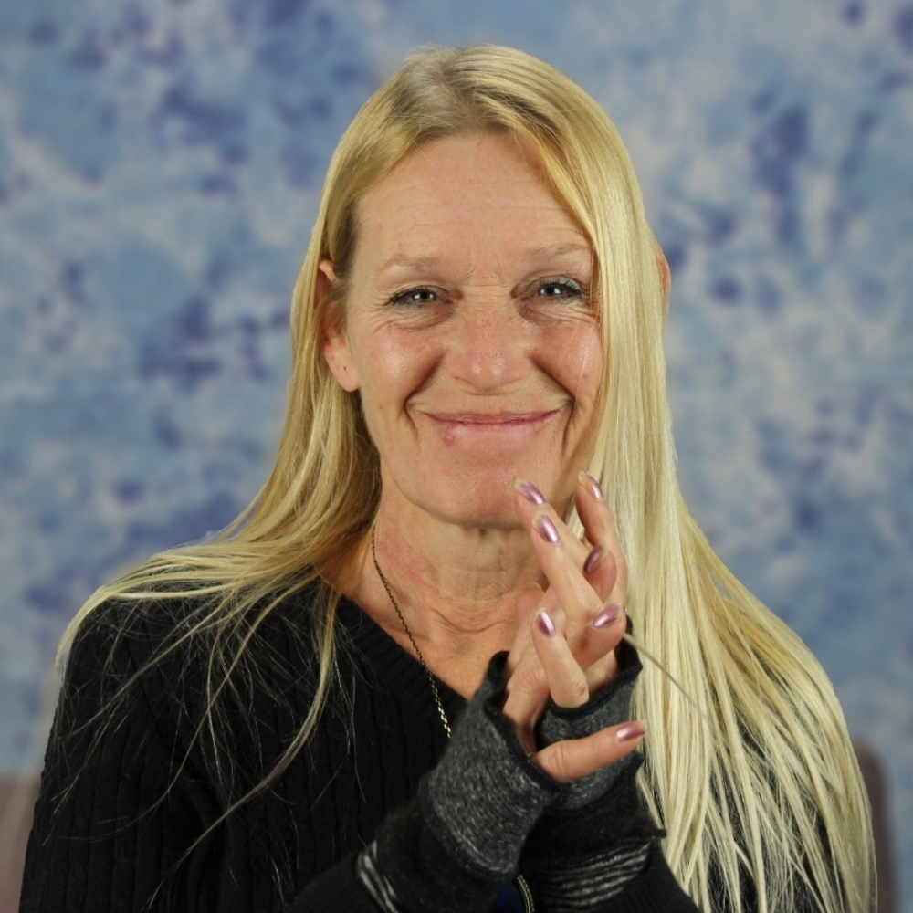 Meet your Posher, Debbie